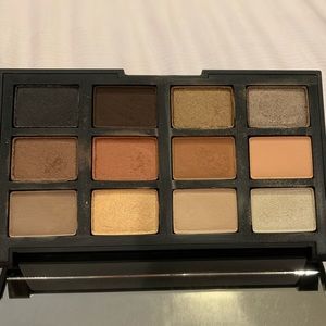 Nars issist palette